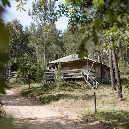 לינה וארוחת בוקר Quinta Do Castanheiro 3*